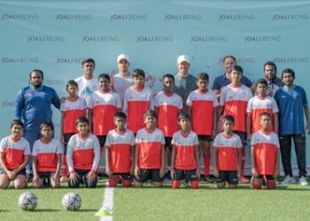 JOALI BEING度假村携手足坛传奇DIEGO SIMEONE 面向马尔代夫本地孩童推出足球球技研讨讲座