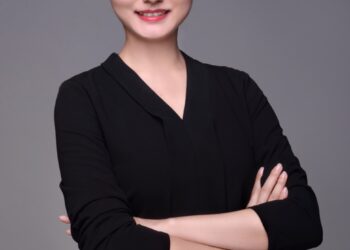 深圳大中华希尔顿酒店正式任命姜芳芳 (Emily Jiang)女士为酒店商务总监
