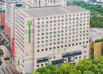 礼谢恩师，宴启新程