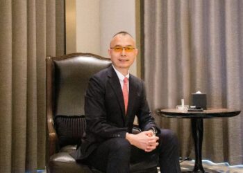 于香港君悦酒店漫游盛夏绿洲 – 享受奢华家庭住宿、餐饮体验及精致花艺工作坊