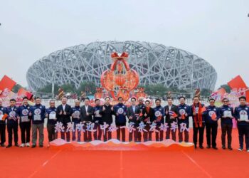 天丝集团红牛品牌助力“中泰建交50周年友谊之旅”车队顺利抵京 中泰情谊跨山海，巅峰能量启新程